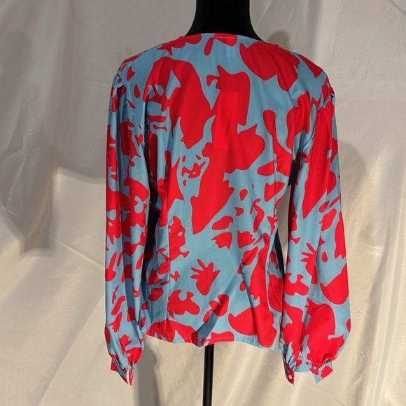 OC Order Plus V-Neck Long Sleeve Women’s top. Size XL - Picture 3 of 13
